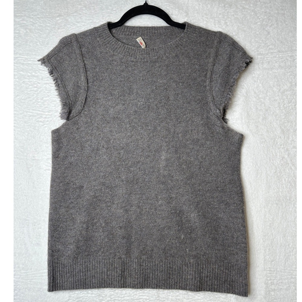 Faherty Knit Sweater Vest Womens Medium Gray Frayed Armhole Detail